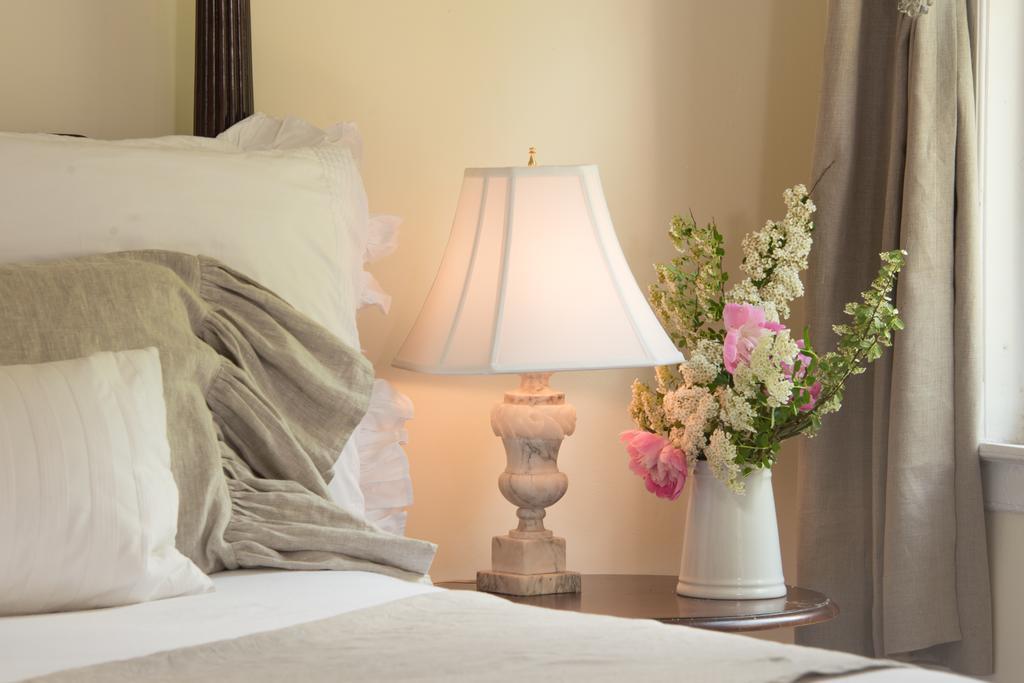 Federal House Inn Ли Экстерьер фото