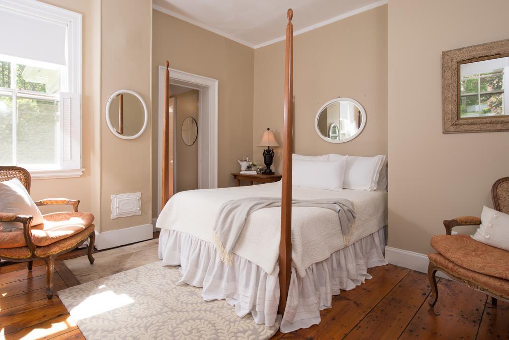 Federal House Inn Ли Экстерьер фото