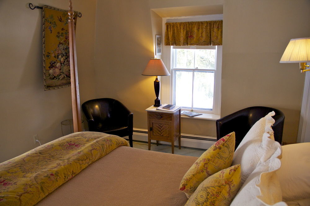 Federal House Inn Ли Экстерьер фото