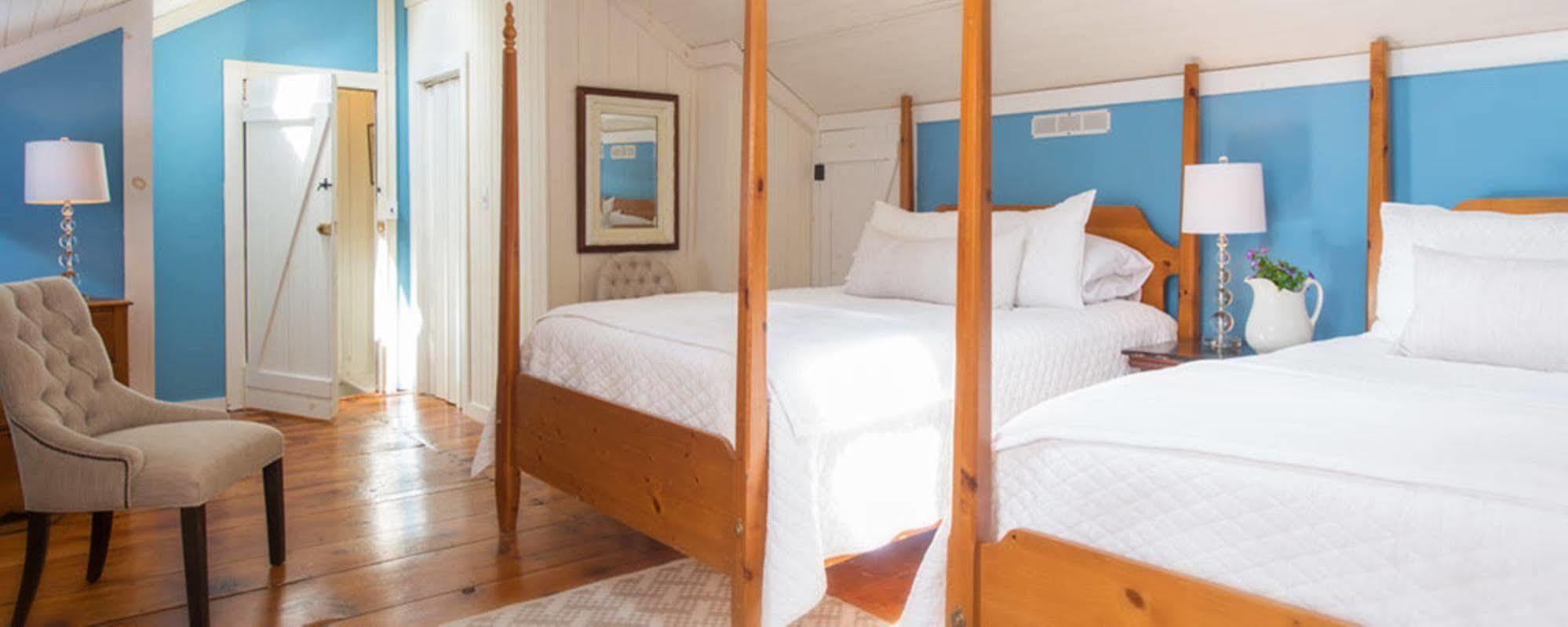 Federal House Inn Ли Экстерьер фото