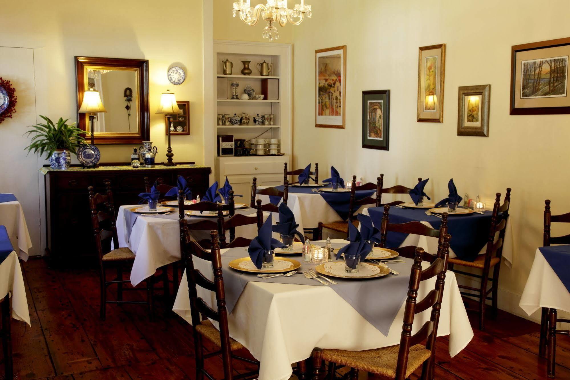 Federal House Inn Ли Экстерьер фото